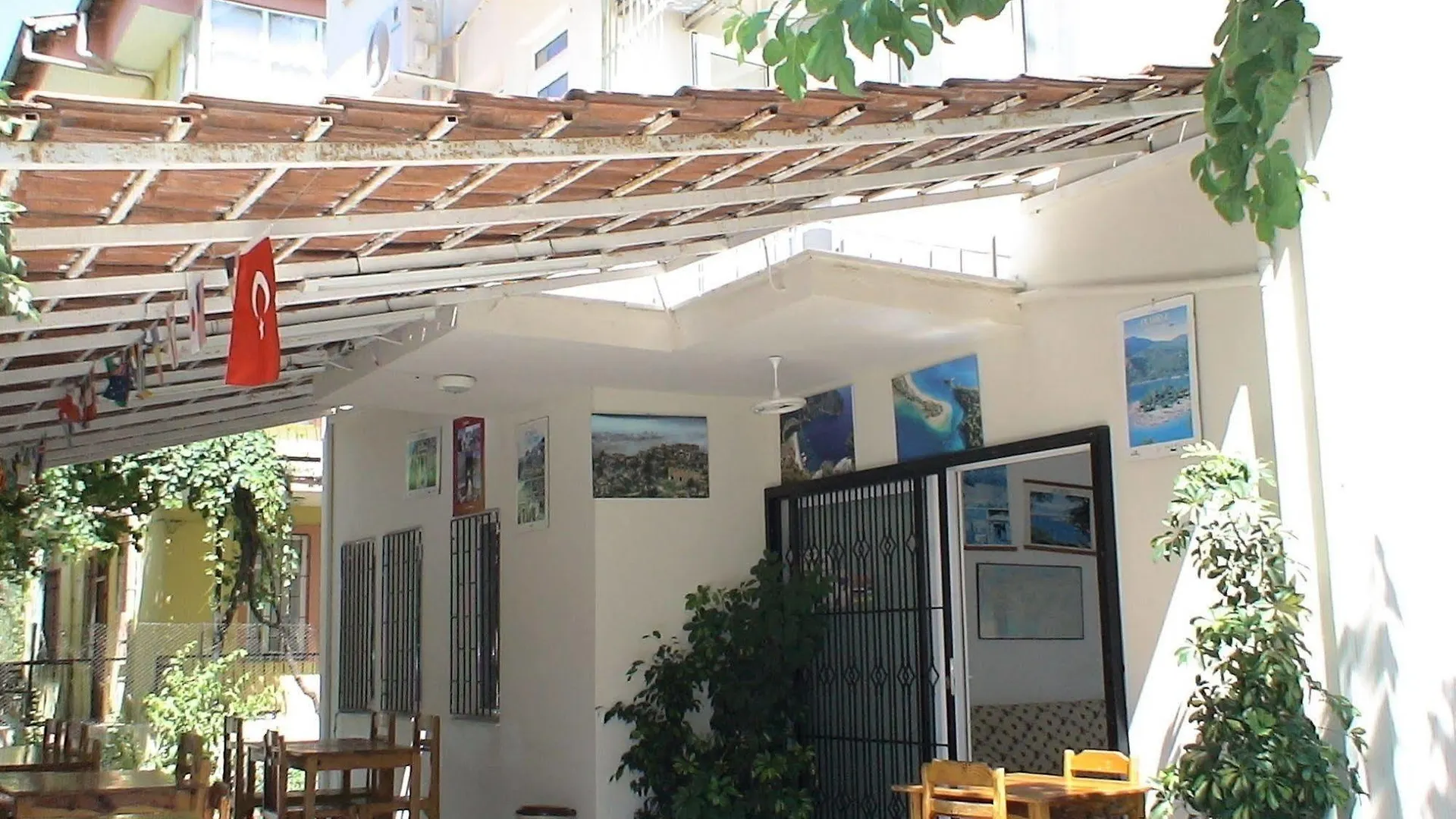 Oda ve Kahvaltı Onur Pension Fethiye
